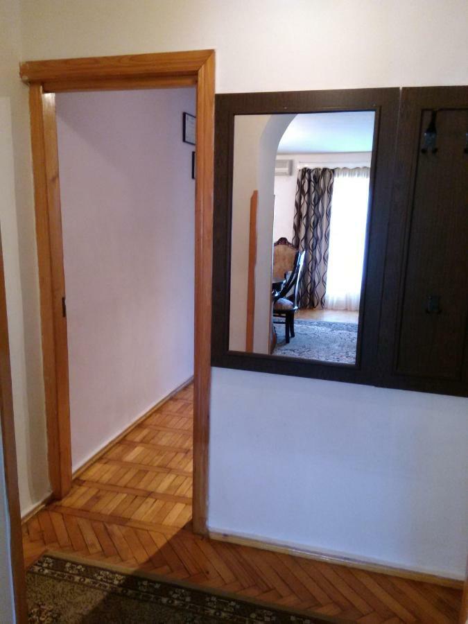 35 Paliashvili Kutaisi Esterno foto