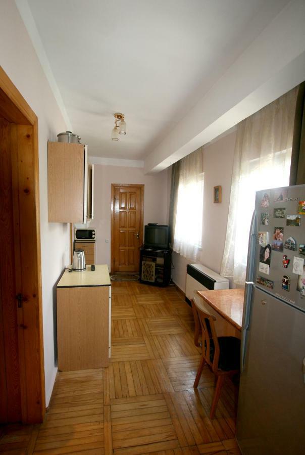 35 Paliashvili Kutaisi Esterno foto
